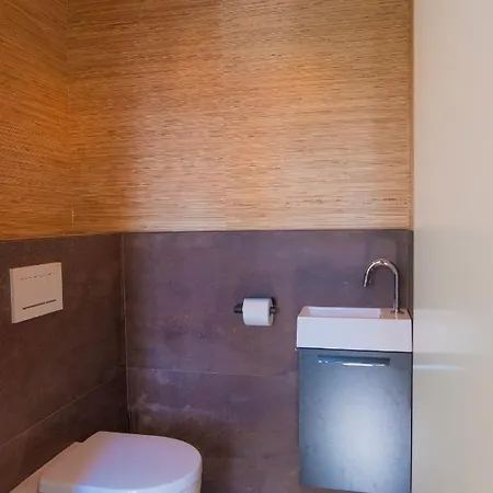 Kwadijkerbos Bed & Breakfast 3*