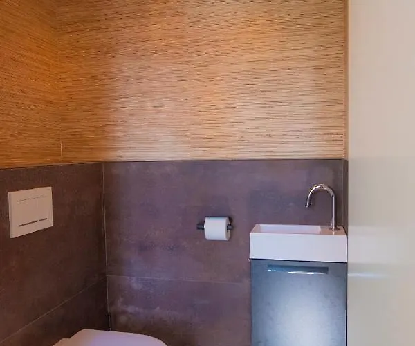 Kwadijkerbos Bed & Breakfast 3*